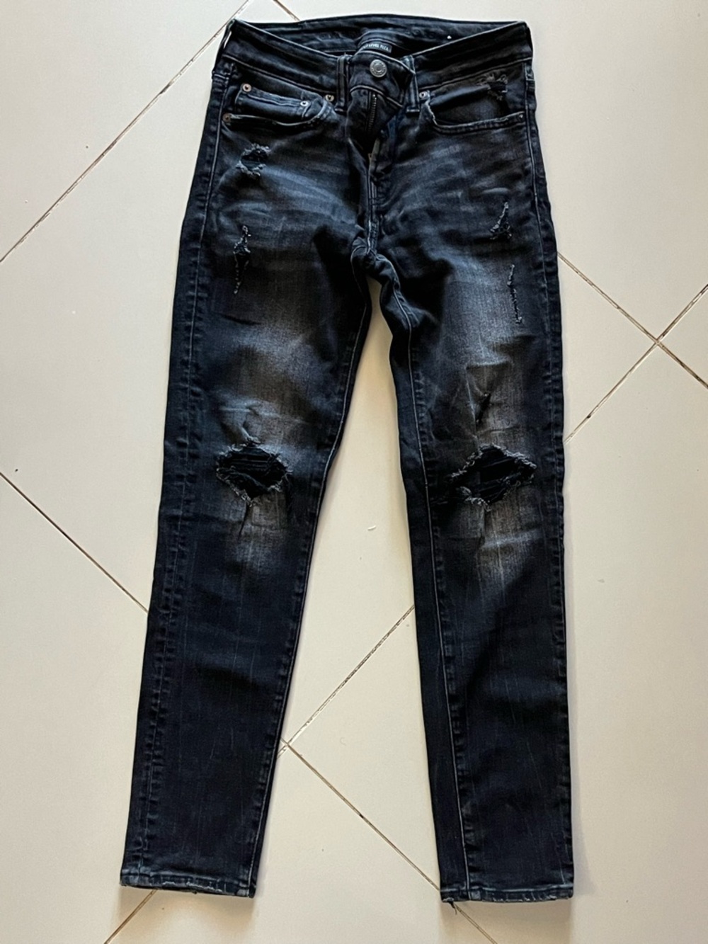 American Eagle Outfitters Black Distressed Skinny Jeans